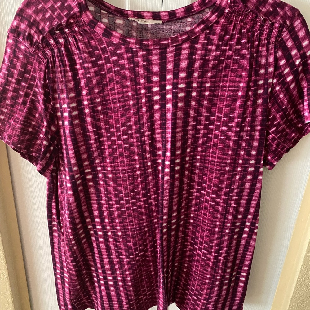 LOFT Medium Pink basket print shirt